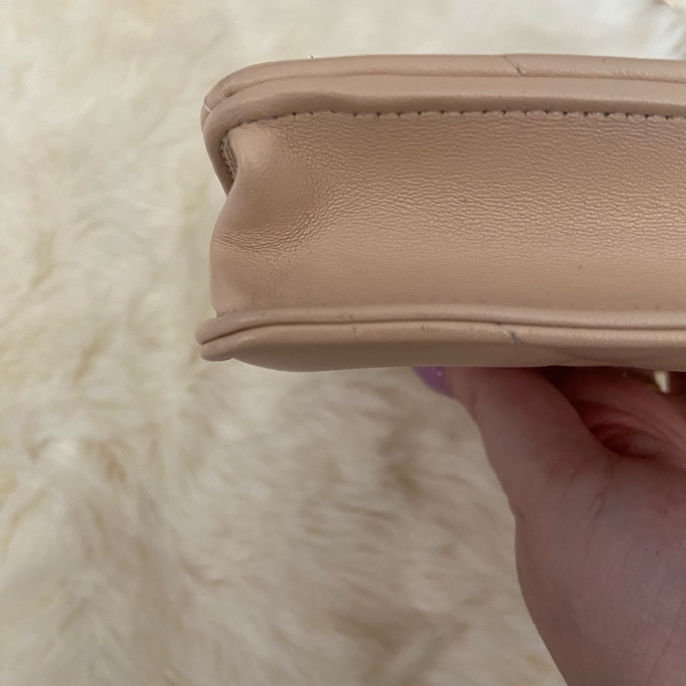 Chanel 19 WOC Wallet on Chain - Picture 11 of 16